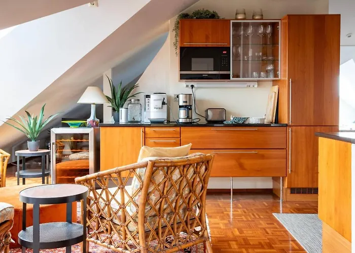 Penthouse Loft With Jacuzzi And Sauna דירה *