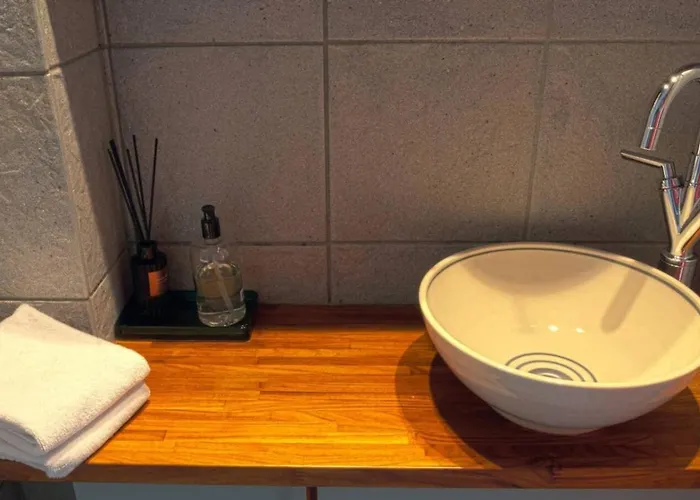 Penthouse Loft With Jacuzzi And Sauna דירה הלסינקי